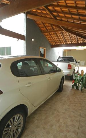 Casa de condomínio à venda com 120m², 2 quartos e 4 vagasGaragem 