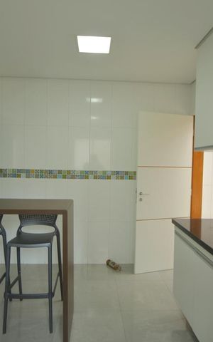 Casa de condomínio à venda com 120m², 2 quartos e 4 vagasCozinha 