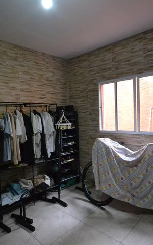 Casa para alugar com 261m², 7 quartos e 5 vagasQuarto 2 Edicula
