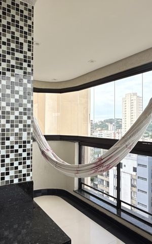 Apartamento para alugar com 76m², 2 quartos e 1 vaga Apartamento para alugar com 76m², 2 quartos e 1 vagaVaranda