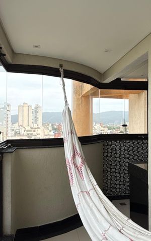Apartamento para alugar com 76m², 2 quartos e 1 vaga Apartamento para alugar com 76m², 2 quartos e 1 vagaVaranda
