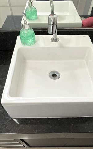 Apartamento para alugar com 76m², 2 quartos e 1 vaga Apartamento para alugar com 76m², 2 quartos e 1 vagaBanheiro Suíte