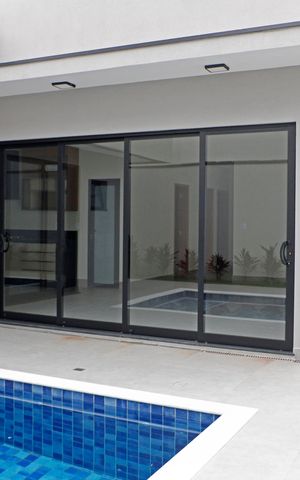 Casa de condomínio à venda com 226m², 3 quartos e 4 vagasPiscina