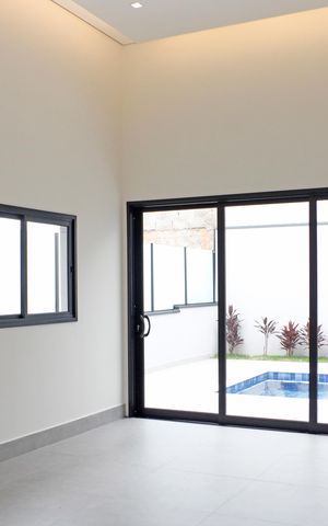 Casa de condomínio à venda com 226m², 3 quartos e 4 vagasSala
