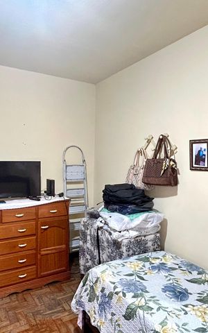 Casa à venda com 250m², 2 quartos e 2 vagas Casa à venda com 250m², 2 quartos e 2 vagasQuarto 1