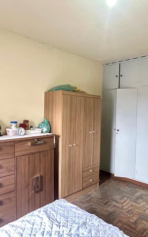 Casa à venda com 250m², 2 quartos e 2 vagas Casa à venda com 250m², 2 quartos e 2 vagasQuarto 2