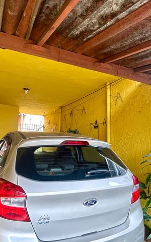 Casa à venda com 250m², 2 quartos e 2 vagas Casa à venda com 250m², 2 quartos e 2 vagasGaragem