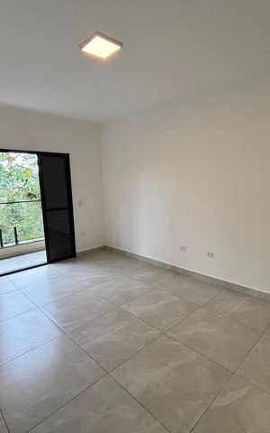 Casa à venda com 102m², 3 quartos e 2 vagas Casa à venda com 102m², 3 quartos e 2 vagasSuite