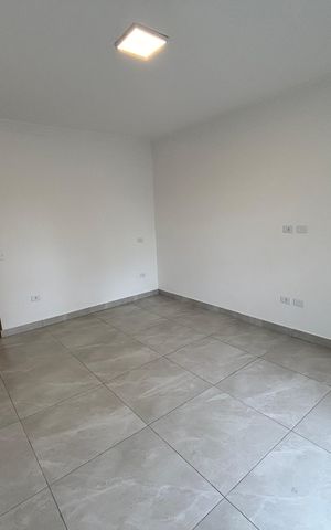 Casa à venda com 102m², 3 quartos e 2 vagas Casa à venda com 102m², 3 quartos e 2 vagasSuite