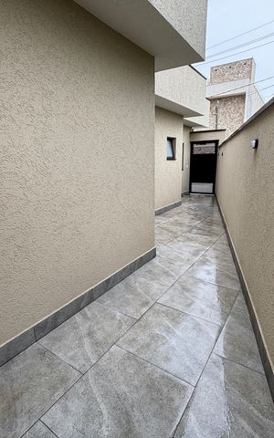 Casa à venda com 102m², 3 quartos e 2 vagas Casa à venda com 102m², 3 quartos e 2 vagasQuintal