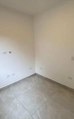 Casa à venda com 102m², 3 quartos e 2 vagas Casa à venda com 102m², 3 quartos e 2 vagasQuarto 2