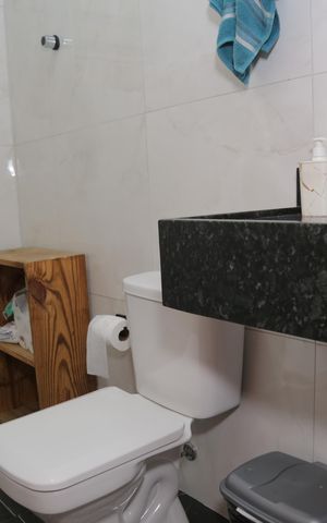 Casa à venda com 159m², 3 quartos e 2 vagas Casa à venda com 159m², 3 quartos e 2 vagasBanheiro 2