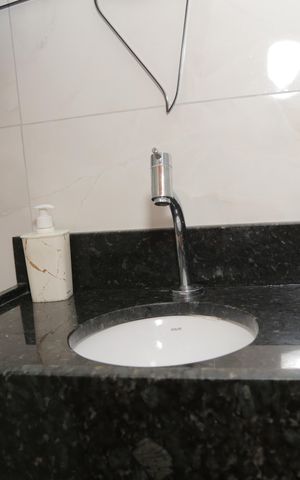 Casa à venda com 159m², 3 quartos e 2 vagas Casa à venda com 159m², 3 quartos e 2 vagasBanheiro 2