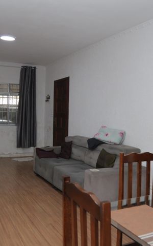 Casa à venda com 159m², 3 quartos e 2 vagas Casa à venda com 159m², 3 quartos e 2 vagasSala