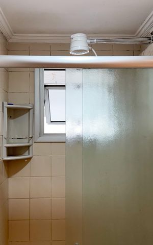 Apartamento à venda com 34m², 2 quartos e 1 vaga Apartamento à venda com 34m², 2 quartos e 1 vagaBanheiro Social
