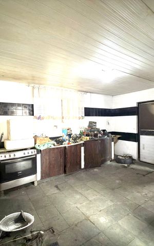 Apartamento para alugar com 80m², 2 quartos e sem vaga Apartamento para alugar com 80m², 2 quartos e sem vagaCozinha e Área de Serviço
