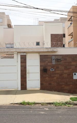 Apartamento para alugar com 50m², 2 quartos e 1 vagaFachada