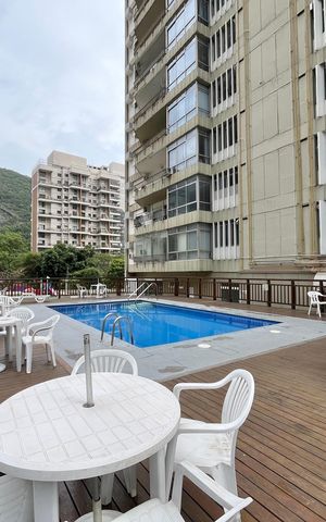 Apartamento à venda com 120m², 3 quartos e 1 vaga Apartamento à venda com 120m², 3 quartos e 1 vagaÁrea comum - Piscina