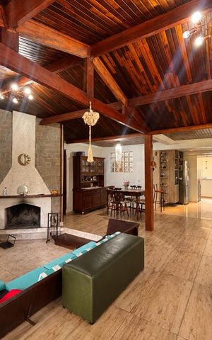 Casa para alugar com 225m², 2 quartos e 2 vagas Casa para alugar com 225m², 2 quartos e 2 vagasSala