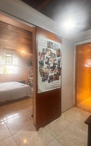 Casa para alugar com 225m², 2 quartos e 2 vagas Casa para alugar com 225m², 2 quartos e 2 vagasHall quartos