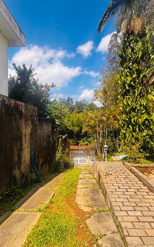 Casa para alugar com 225m², 2 quartos e 2 vagas Casa para alugar com 225m², 2 quartos e 2 vagasGaragem