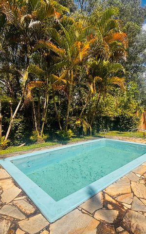Casa para alugar com 225m², 2 quartos e 2 vagas Casa para alugar com 225m², 2 quartos e 2 vagasPiscina