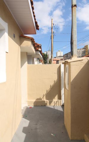 Casa para alugar com 70m², 1 quarto e sem vagaÁrea de Serviço