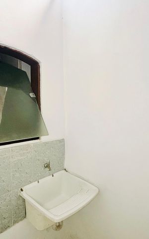 Casa para alugar com 40m², 1 quarto e sem vaga Casa para alugar com 40m², 1 quarto e sem vagaÁrea de Serviço