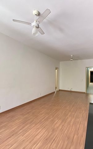 Apartamento para alugar com 102m², 2 quartos e 1 vaga