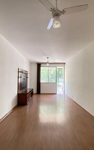Apartamento para alugar com 102m², 2 quartos e 1 vaga