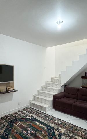 Casa para alugar com 80m², 3 quartos e 1 vaga Casa para alugar com 80m², 3 quartos e 1 vagaSala