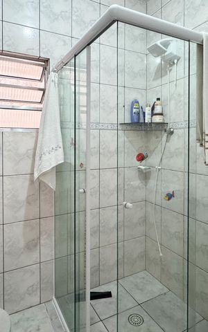 Casa para alugar com 80m², 3 quartos e 1 vaga Casa para alugar com 80m², 3 quartos e 1 vagaBanheiro Social 2