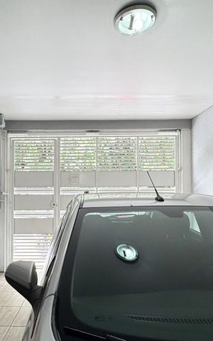 Casa para alugar com 80m², 3 quartos e 1 vaga Casa para alugar com 80m², 3 quartos e 1 vagaVista - Sala