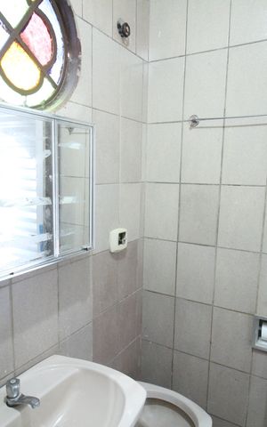 Casa para alugar com 120m², 1 quarto e 1 vagaBanheiro