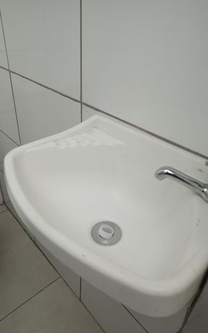 Casa para alugar com 20m², 1 quarto e sem vagaBanheiro