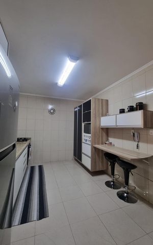 Apartamento à venda com 119m², 2 quartos e 1 vagaCozinha