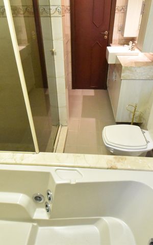 Apartamento à venda com 123m², 3 quartos e 3 vagasBanheiro da Suíte