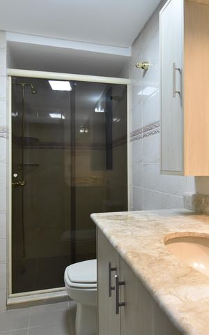Apartamento à venda com 123m², 3 quartos e 3 vagasBanheiro 3