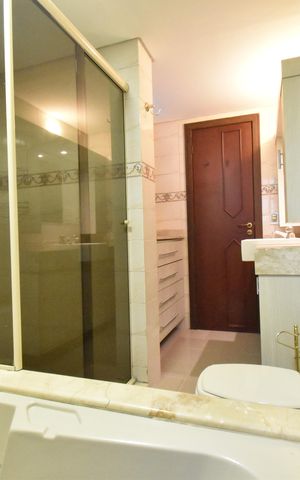 Apartamento à venda com 123m², 3 quartos e 3 vagasBanheiro da Suíte