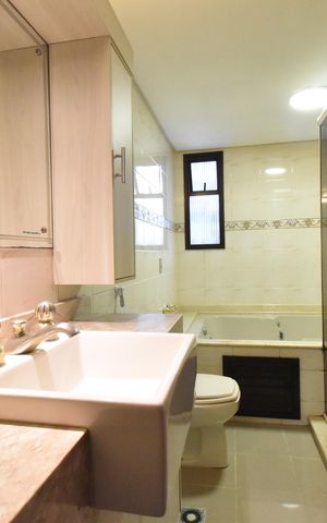 Apartamento à venda com 123m², 3 quartos e 3 vagasBanheiro da Suíte