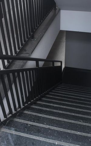 Apartamento para alugar com 52m², 1 quarto e sem vagaEscada de acesso