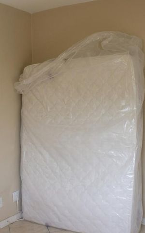 Apartamento para alugar com 65m², 2 quartos e 1 vagaQuarto 1