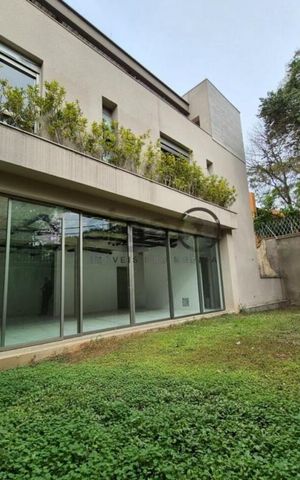 Casa de condomínio à venda com 568m², 3 quartos e 4 vagas