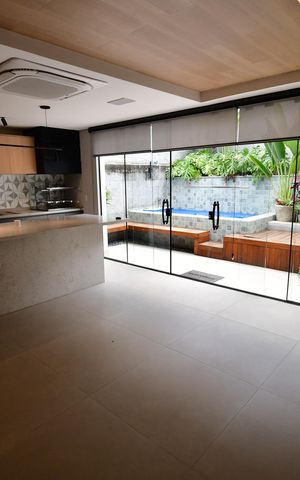 Casa de condomínio à venda com 198m², 2 quartos e 2 vagasVaranda gourmet