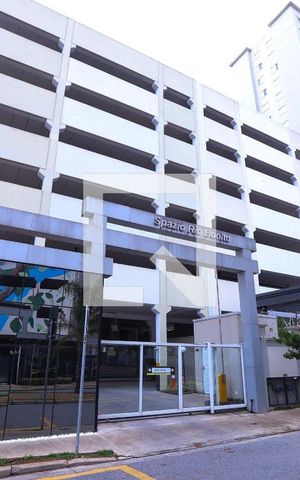 Apartamento para alugar com 44m², 2 quartos e 1 vaga Apartamento para alugar com 44m², 2 quartos e 1 vagaFachada