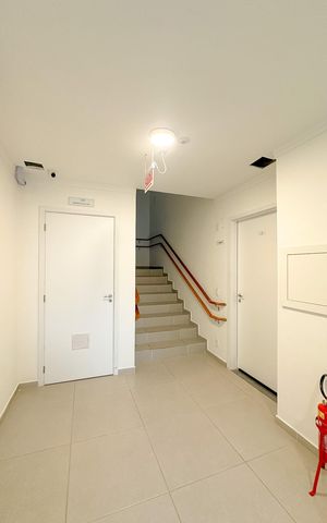 Apartamento para alugar com 37m², 1 quarto e 1 vagaEscada
