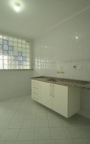 Apartamento à venda com 63m², 2 quartos e 2 vagasCozinha 