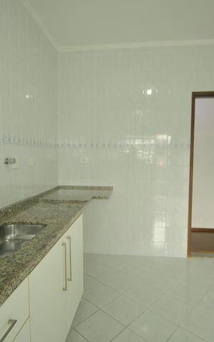 Apartamento à venda com 63m², 2 quartos e 2 vagasCozinha 