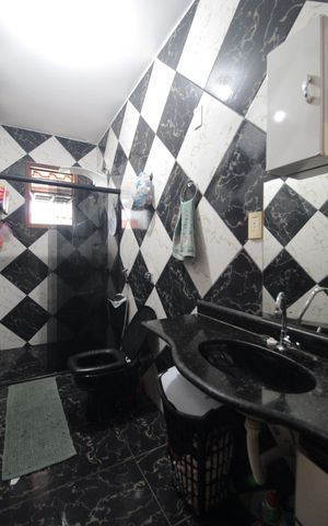 Casa à venda com 135m², 3 quartos e 4 vagasBanheiro Social 1