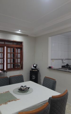 Casa à venda com 135m², 3 quartos e 4 vagasCopa